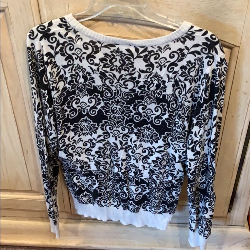 Woman’s Sweater
